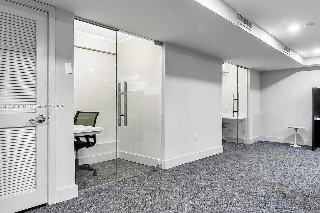 Small Image of 11 ISLAND AVE #1210, Miami Beach Number 33