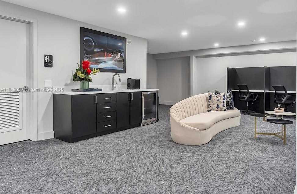 Small Image of 11 ISLAND AVE #1210, Miami Beach Number 37
