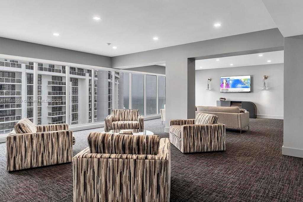 Small Image of 11 ISLAND AVE #1210, Miami Beach Number 38