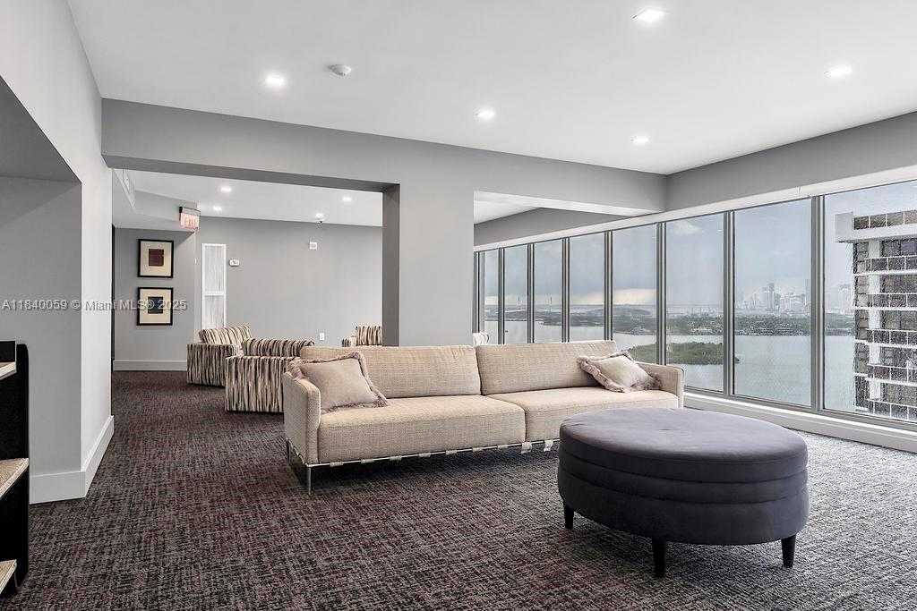 Small Image of 11 ISLAND AVE #1210, Miami Beach Number 39
