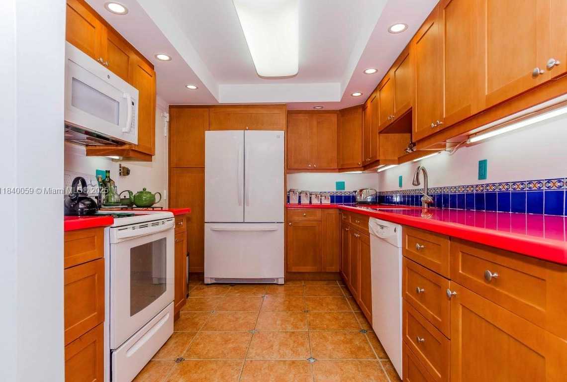 Small Image of 11 ISLAND AVE #1210, Miami Beach Number 6