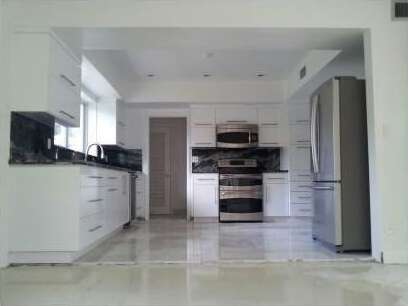 Small Image of 1100 NORTH SHORE DR, Miami Beach Number 3