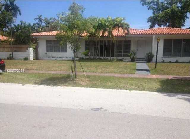 Small Image of 1100 NORTH SHORE DR, Miami Beach Number 4