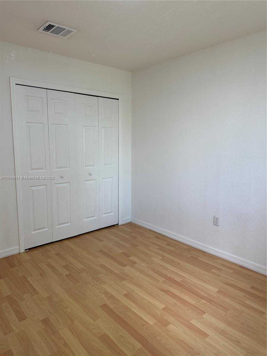 Small Image of 5705 NORTH WEST 109TH AVE #50, Doral Number 13