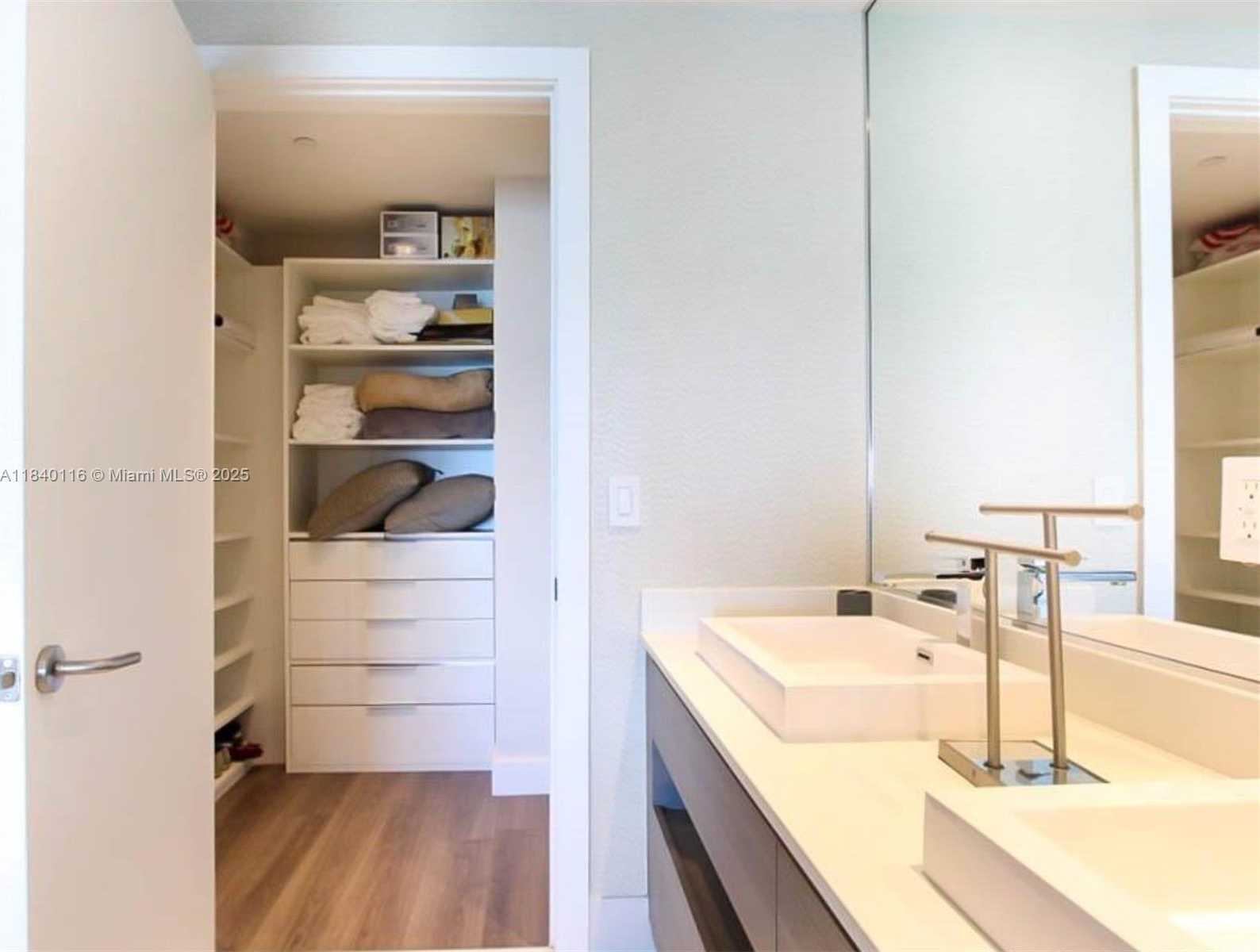 Small Image of 460 NORTH EAST 28TH ST #2903, Miami Number 21