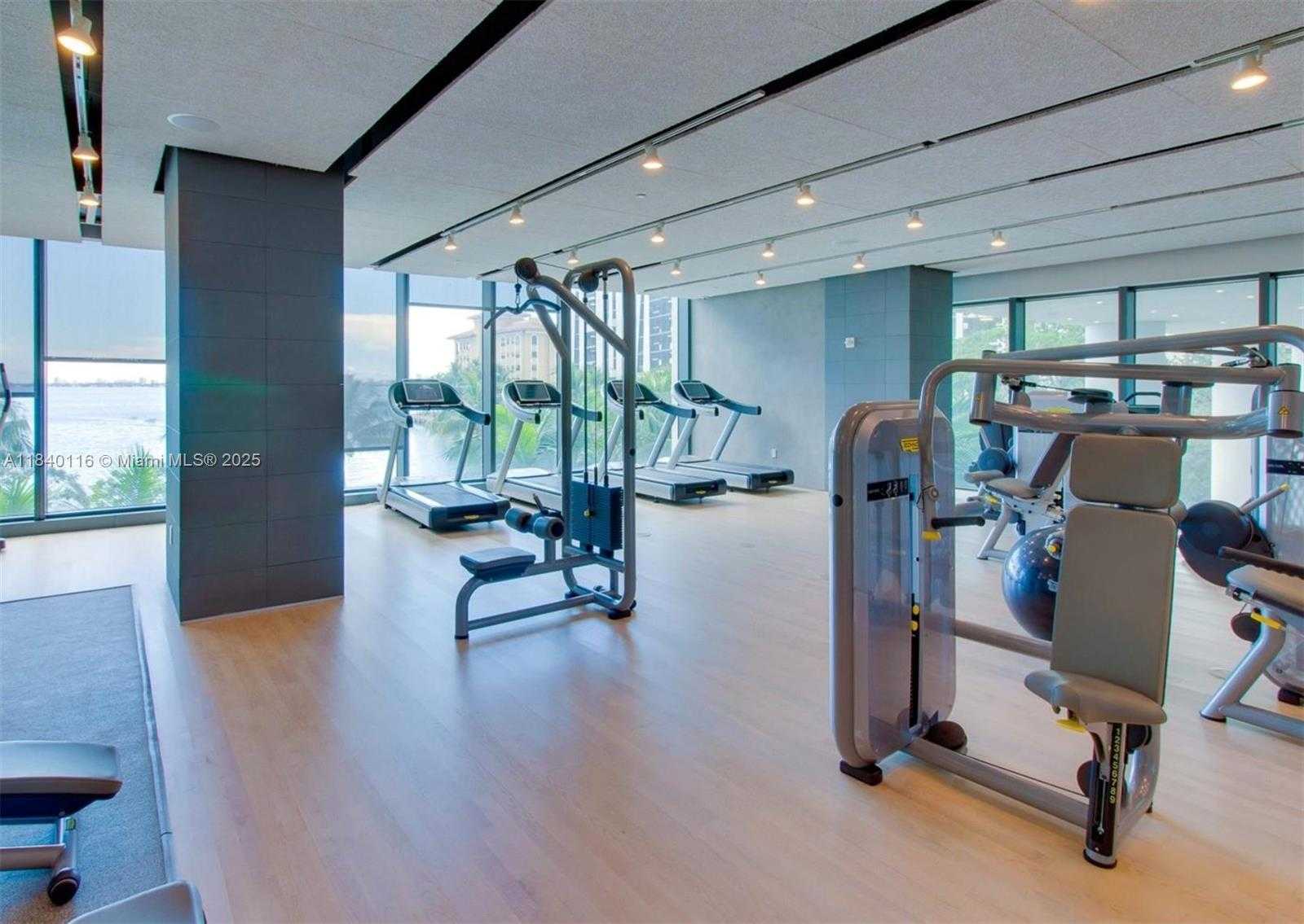 Small Image of 460 NORTH EAST 28TH ST #2903, Miami Number 35