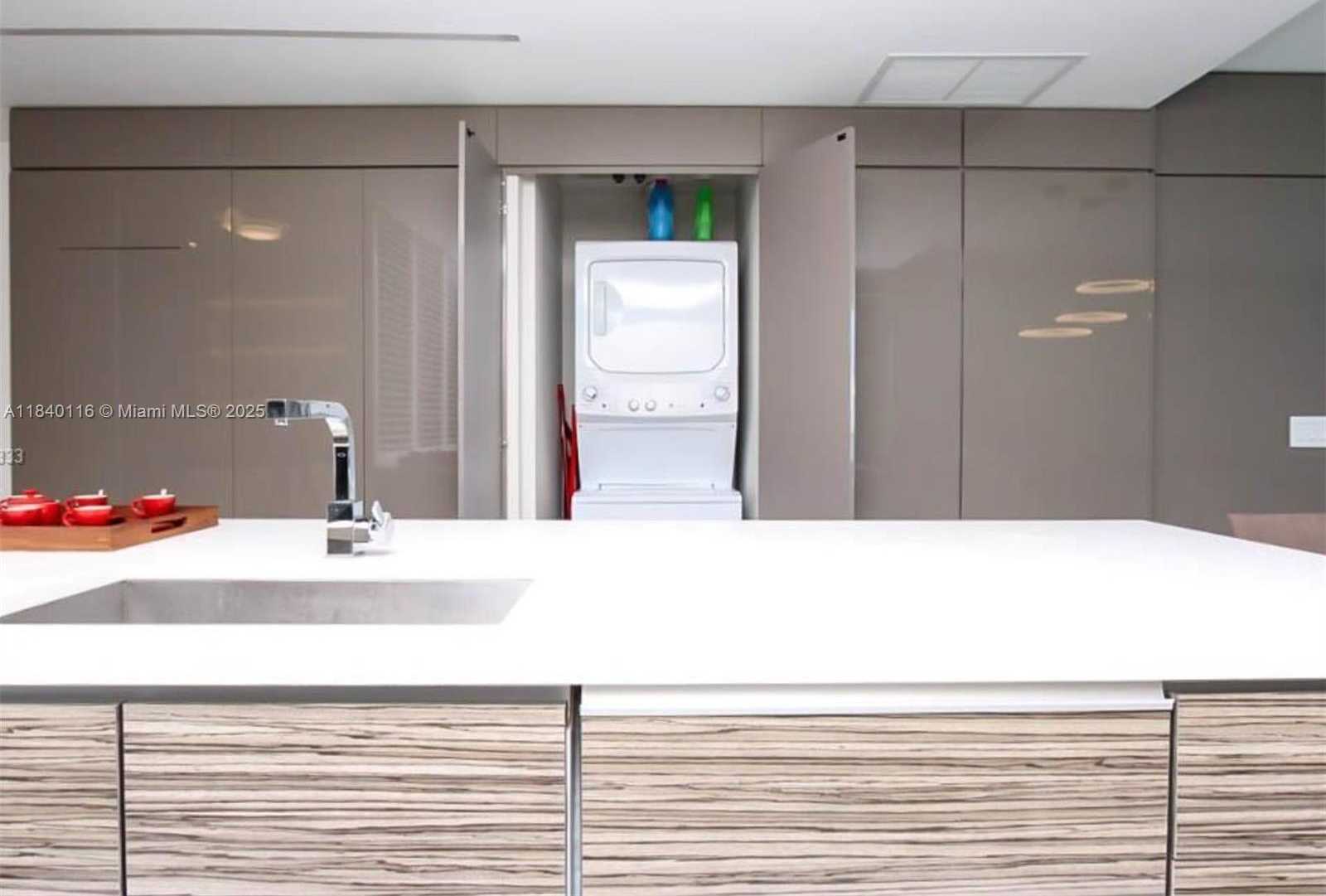 Small Image of 460 NORTH EAST 28TH ST #2903, Miami Number 9