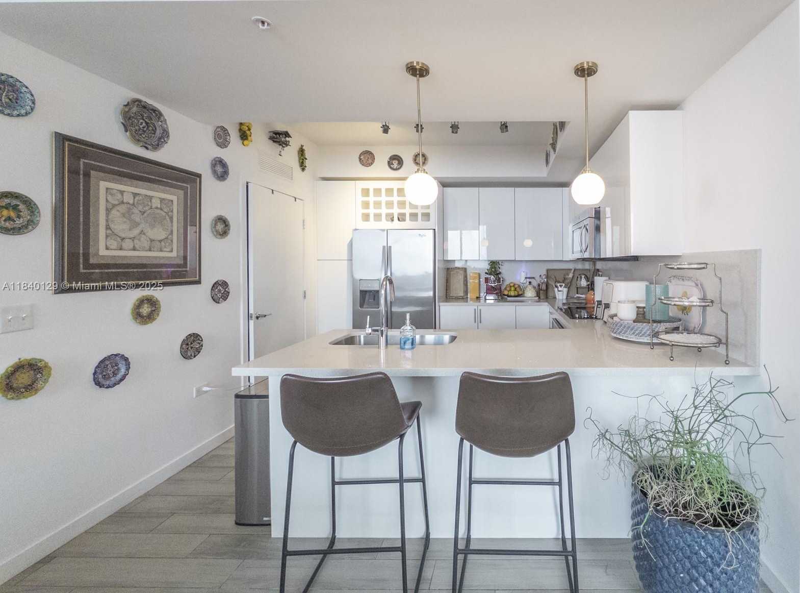 Small Image of 999 SOUTH WEST 1ST AVE #3204, Miami Number 6