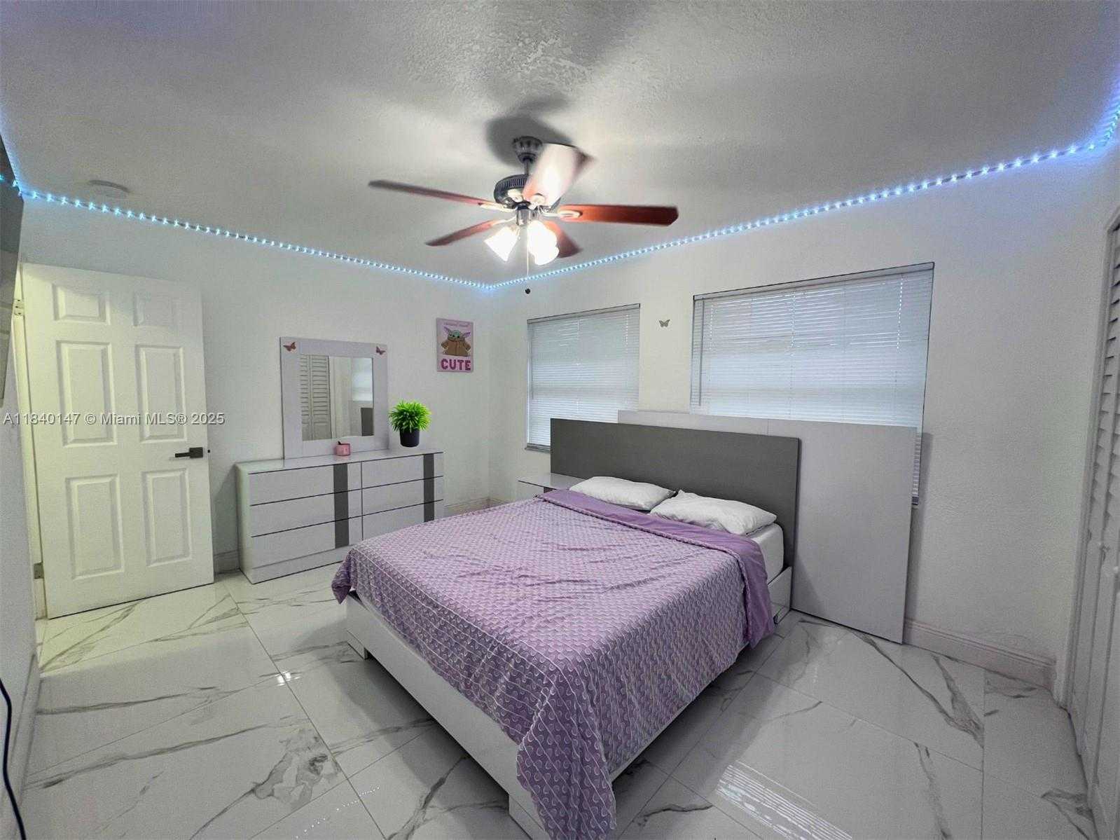 Small Image of 2001 SOUTH WEST 85TH AVE, North Lauderdale Number 18