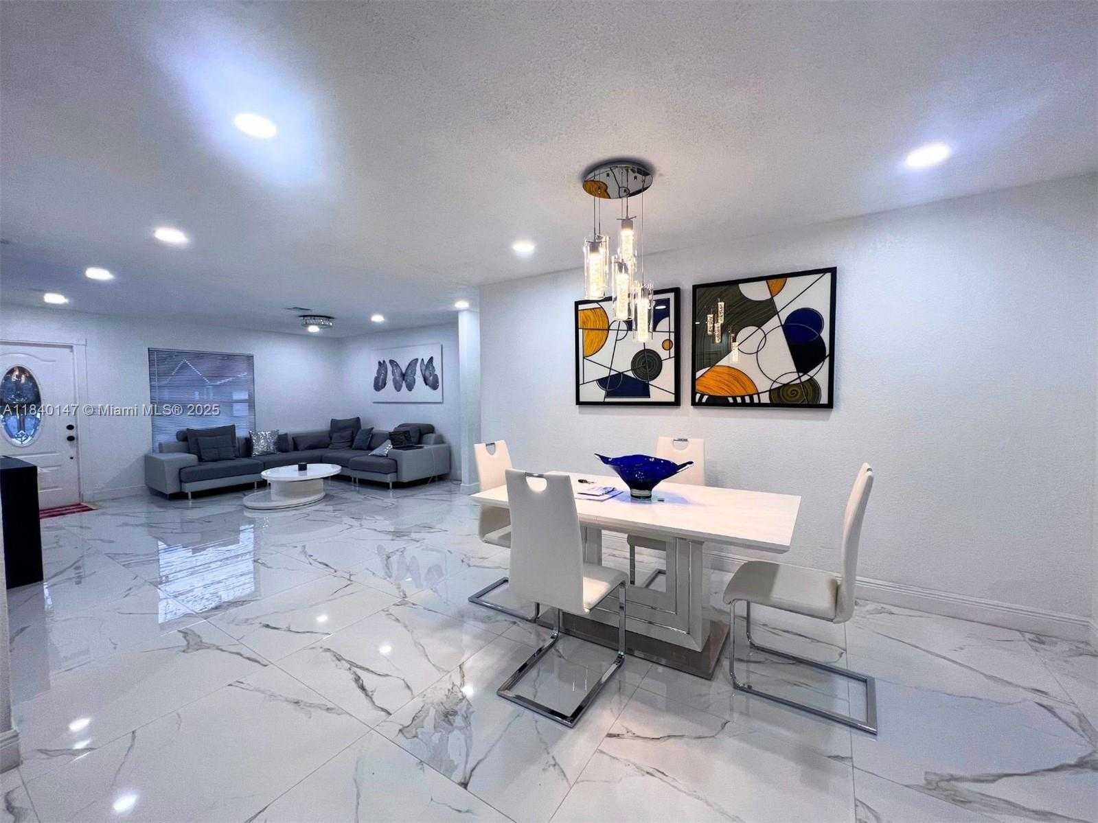 Small Image of 2001 SOUTH WEST 85TH AVE, North Lauderdale Number 7