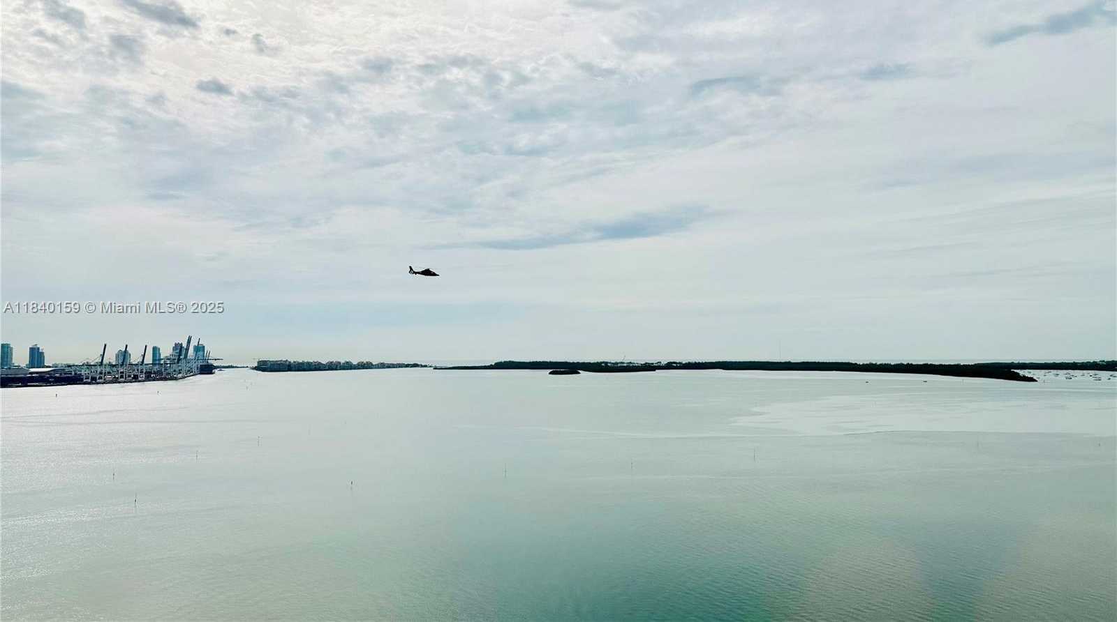 Small Image of 800 CLAUGHTON ISLAND DR #1903, Miami Number 28