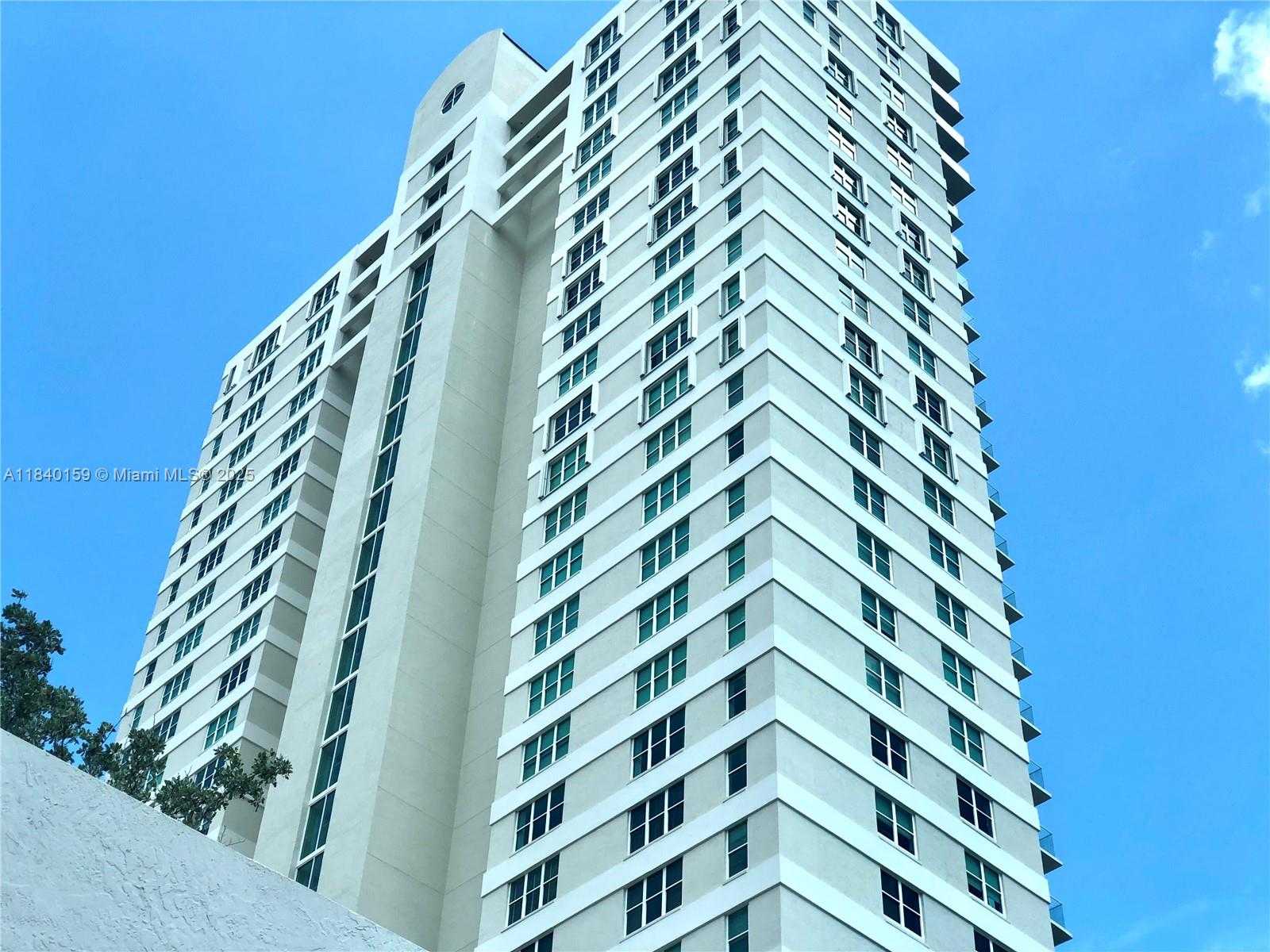 Small Image of 800 CLAUGHTON ISLAND DR #1903, Miami Number 34