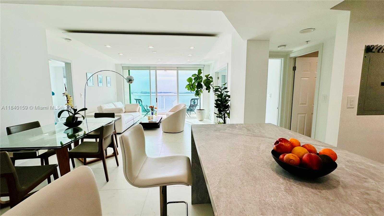 Small Image of 800 CLAUGHTON ISLAND DR #1903, Miami Number 5