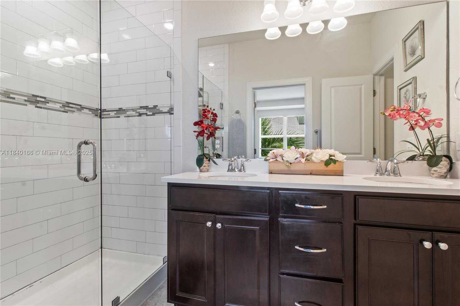 Small Image of 5140 EUCALYPTUS DR #3, Hollywood Number 18