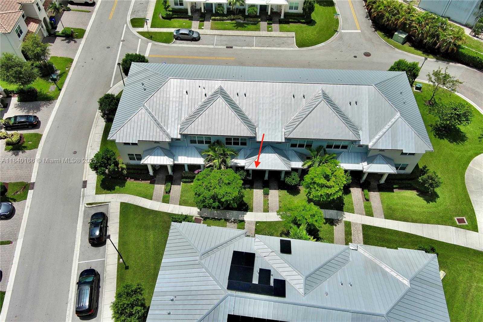 Small Image of 5140 EUCALYPTUS DR #3, Hollywood Number 19