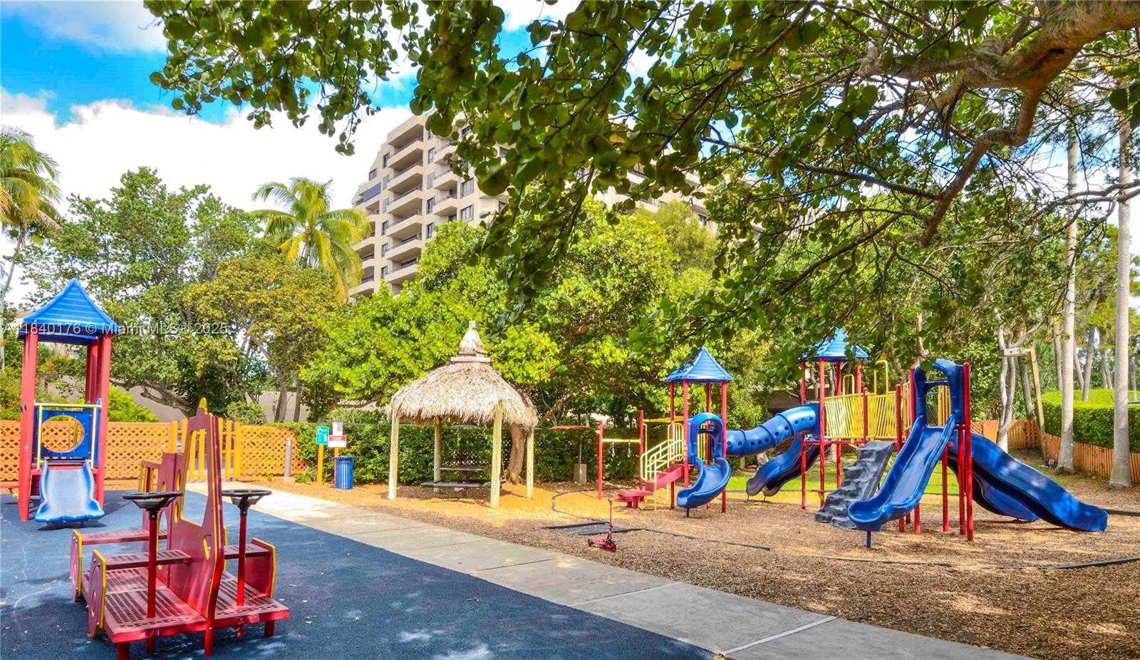 Small Image of 181 CRANDON BLVD #206, Key Biscayne Number 16