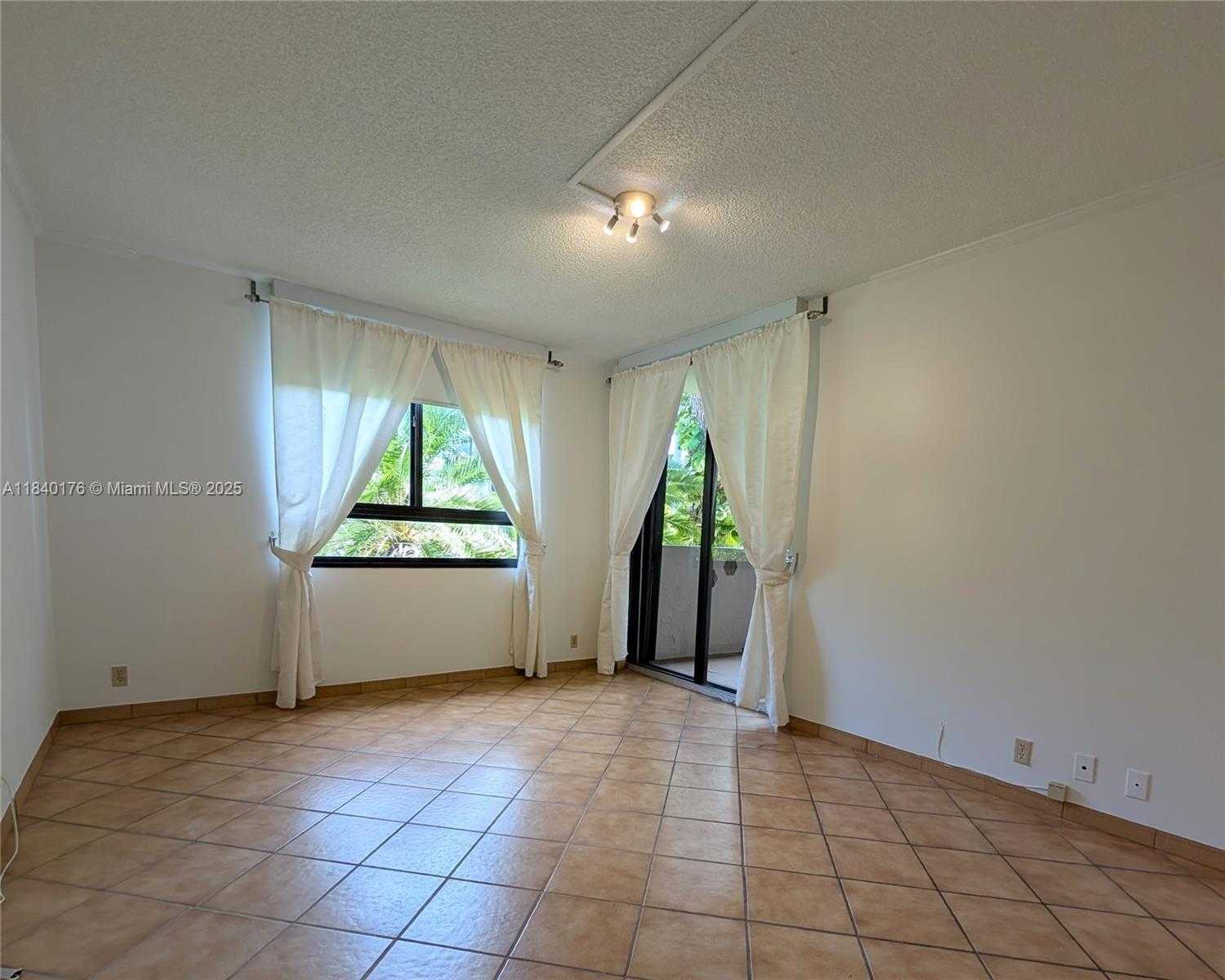 Small Image of 181 CRANDON BLVD #206, Key Biscayne Number 8