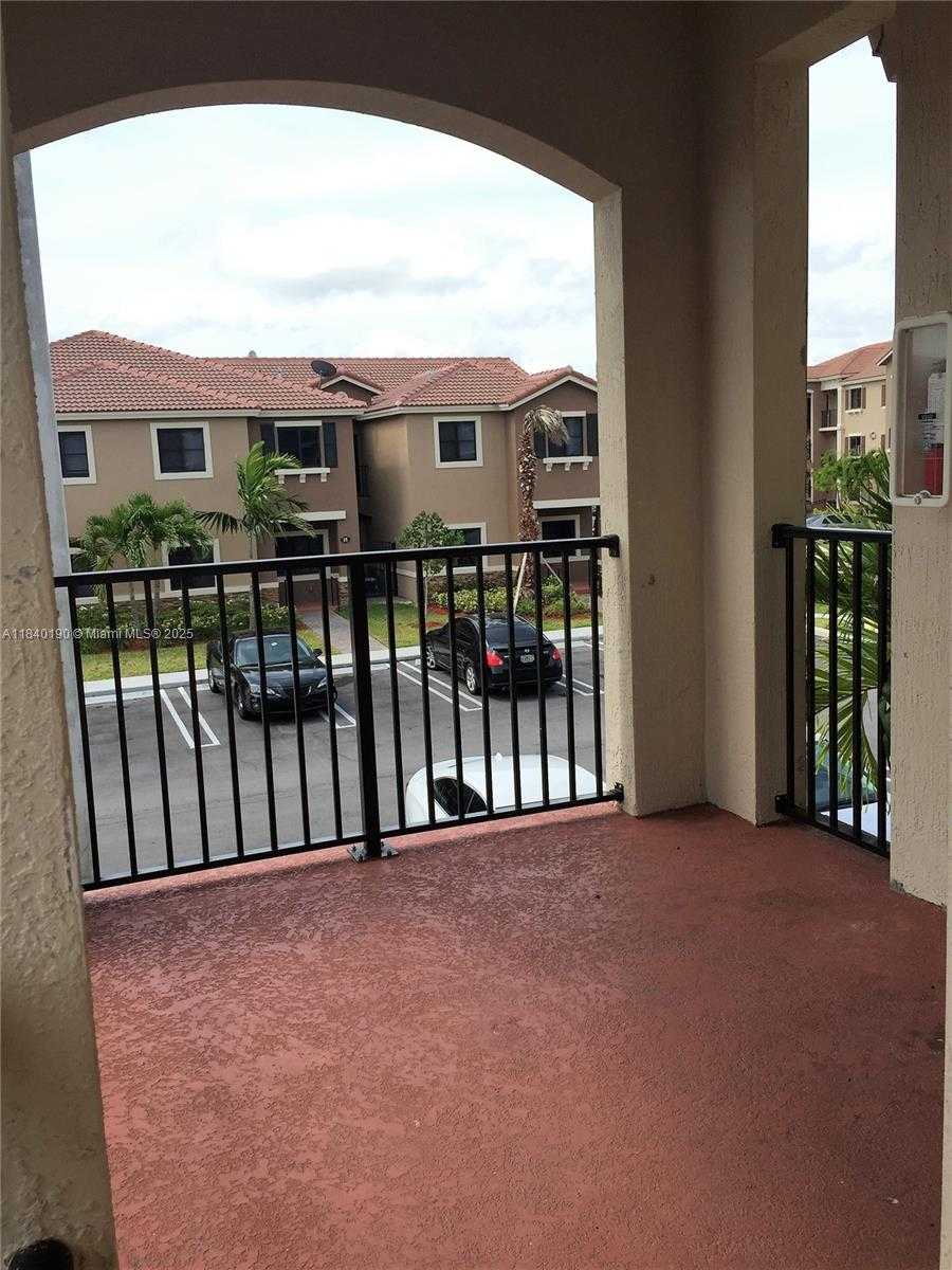 Small Image of 22301 SW 88th Pl, Cutler Bay, FL 33190, USA Number 10