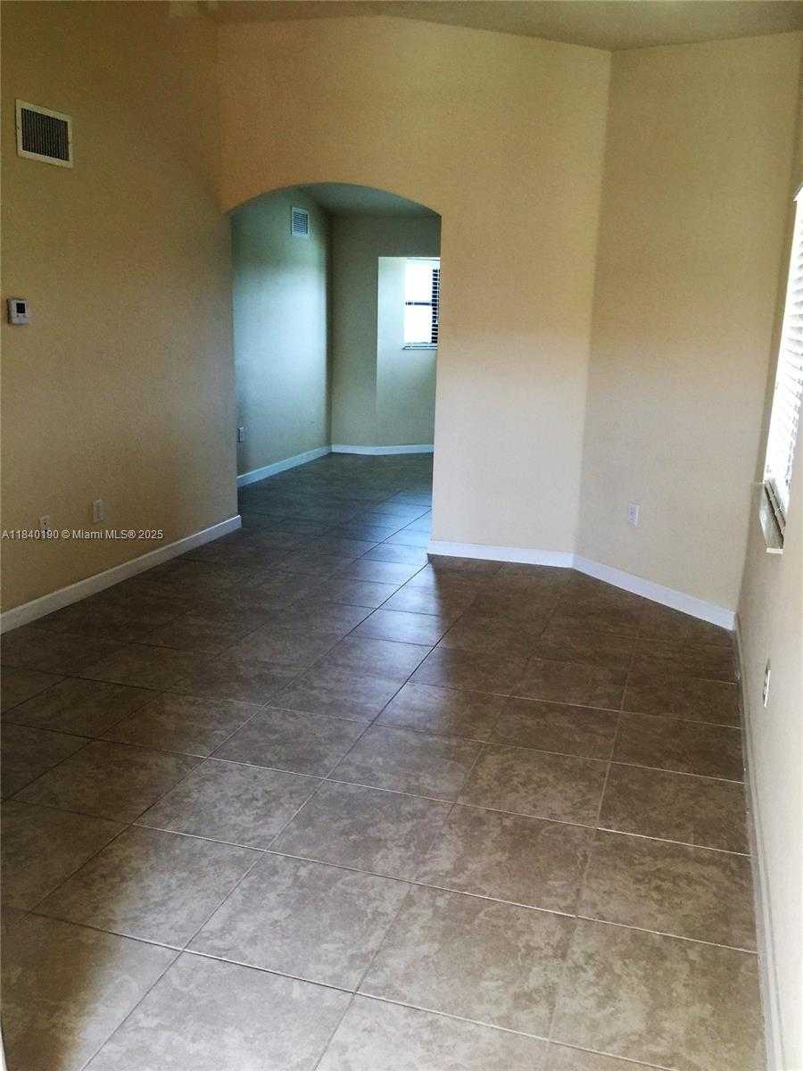 Small Image of 22301 SW 88th Pl, Cutler Bay, FL 33190, USA Number 3
