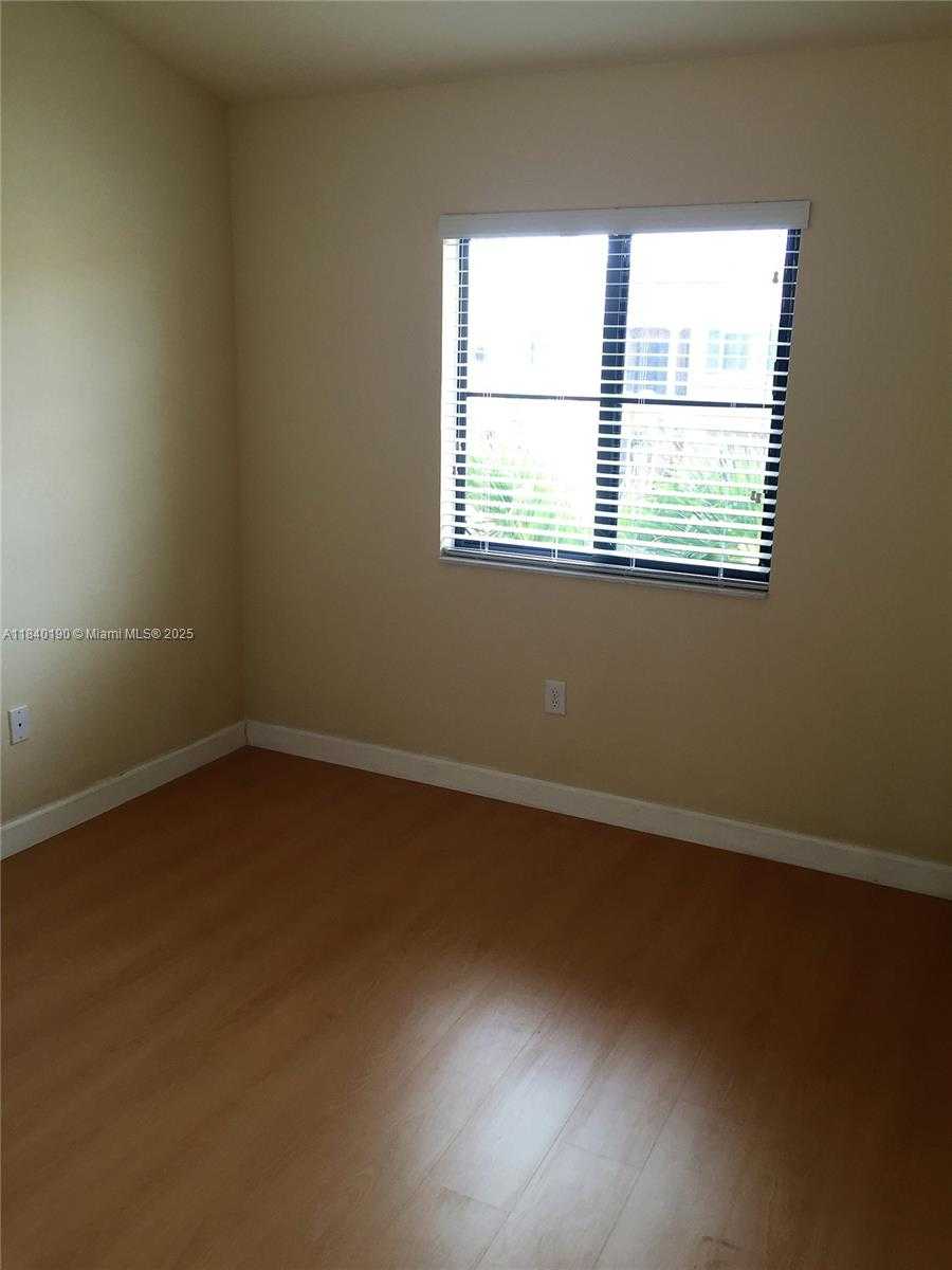 Small Image of 22301 SW 88th Pl, Cutler Bay, FL 33190, USA Number 9