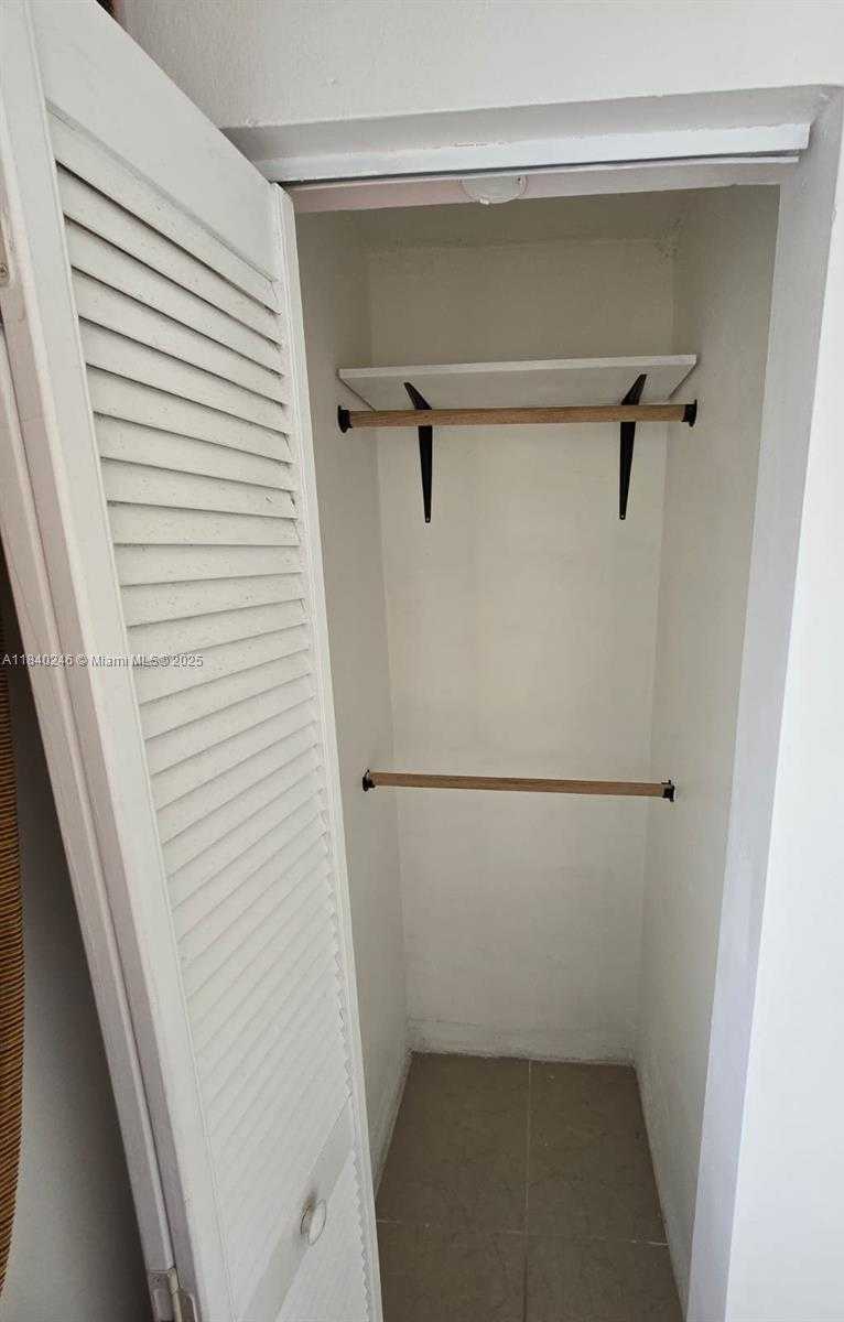 Small Image of 9351 FONTAINEBLEAU BLVD #B416, Miami Number 12