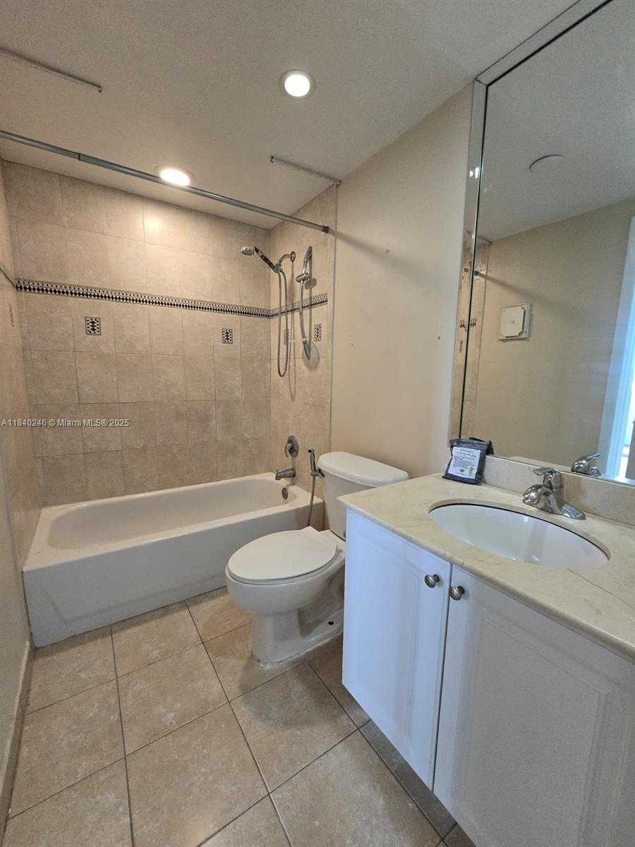 Small Image of 9351 FONTAINEBLEAU BLVD #B416, Miami Number 15