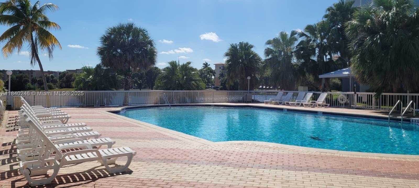 Small Image of 9351 FONTAINEBLEAU BLVD #B416, Miami Number 2