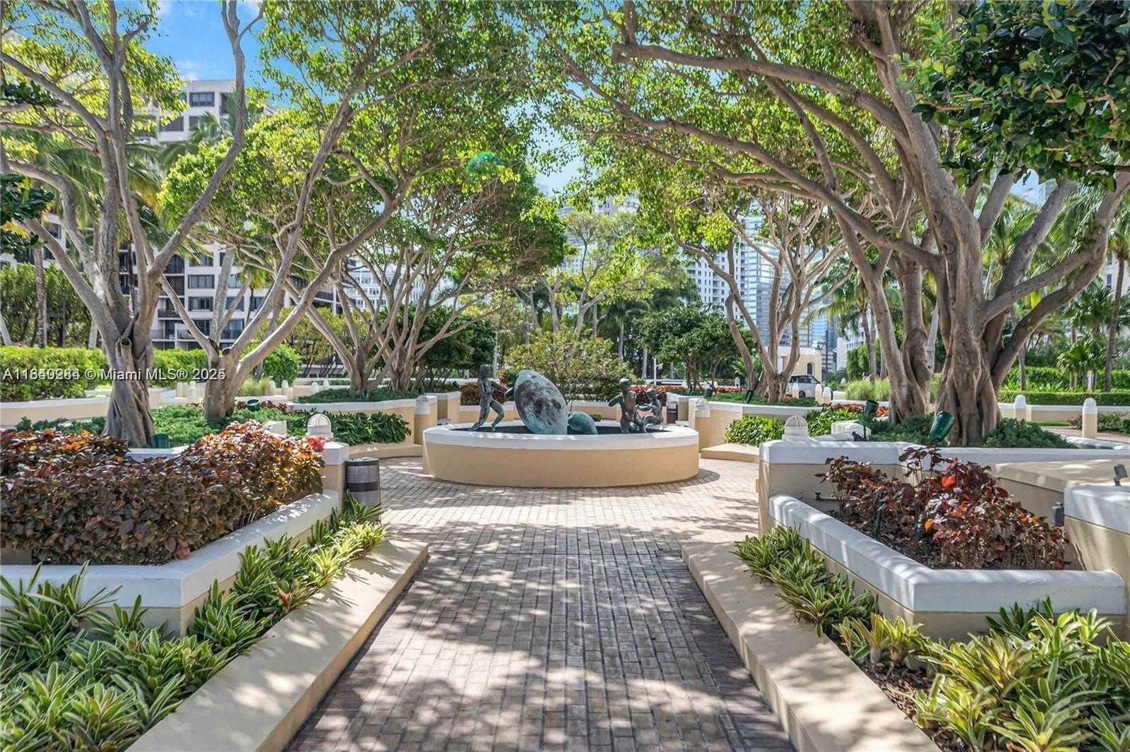 Small Image of 848 BRICKELL KEY DR #3905, Miami Number 54