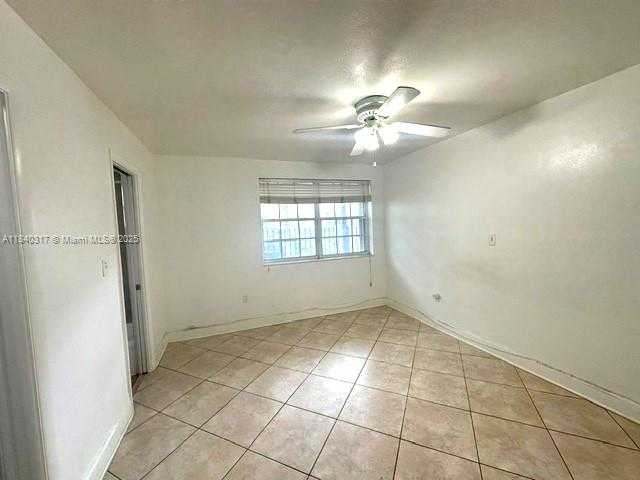 Small Image of 345 MICHIGAN AVE #37, Miami Beach Number 4