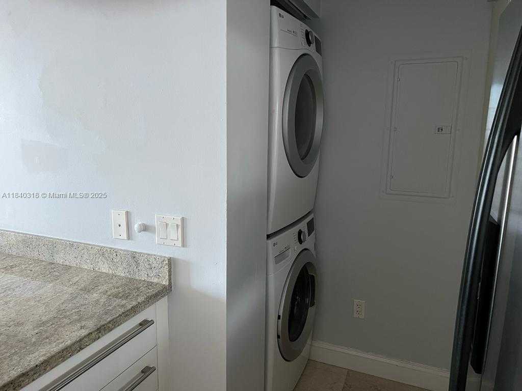 Small Image of 185 SOUTH WEST 7TH ST #1809, Miami Number 18
