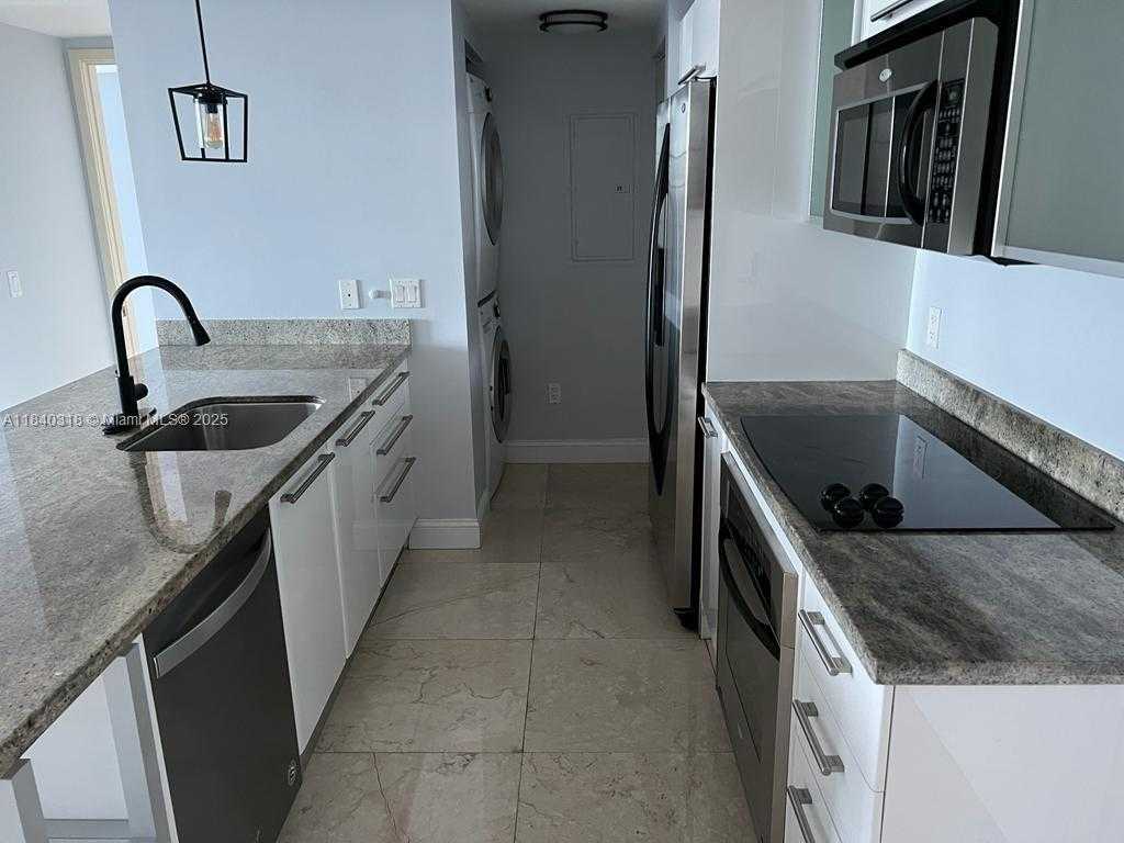 Small Image of 185 SOUTH WEST 7TH ST #1809, Miami Number 3