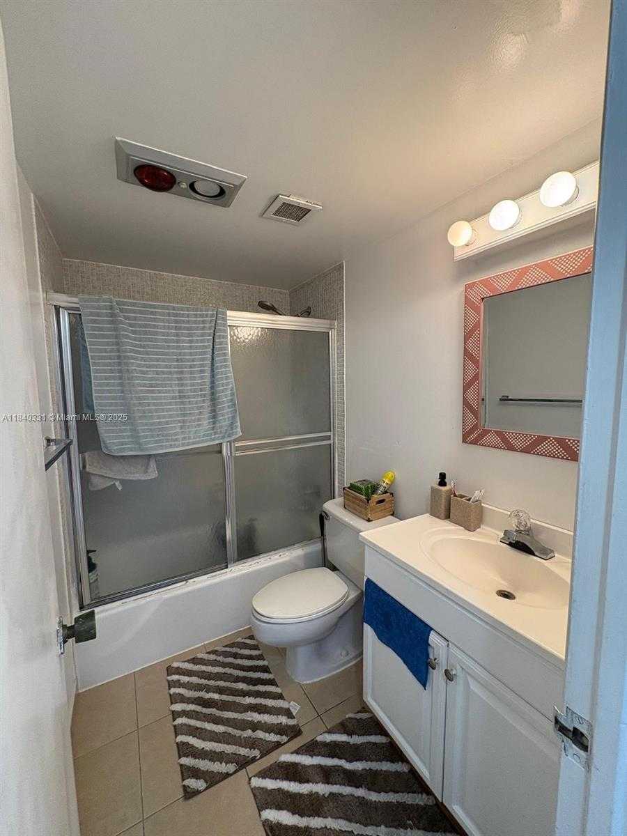 Small Image of 1965 SOUTH OCEAN DR #16B, Hallandale Beach Number 10