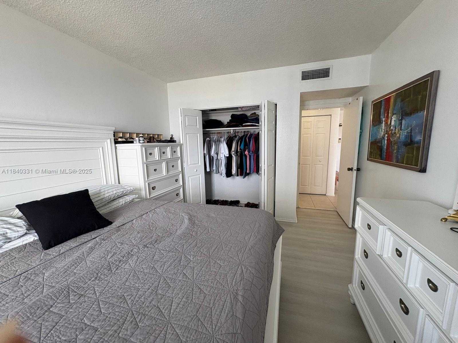 Small Image of 1965 SOUTH OCEAN DR #16B, Hallandale Beach Number 8