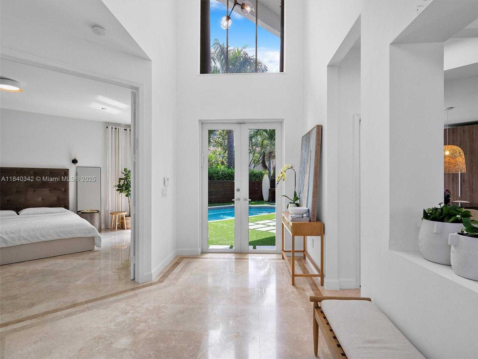 Small Image of 3981 194TH LN #3981, Sunny Isles Beach Number 22