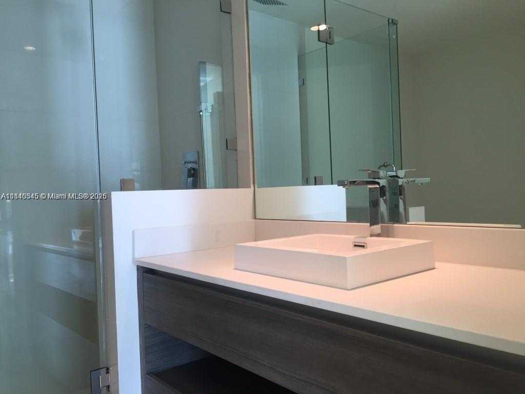 Small Image of 1100 SOUTH MIAMI AVE #3811, Miami Number 13