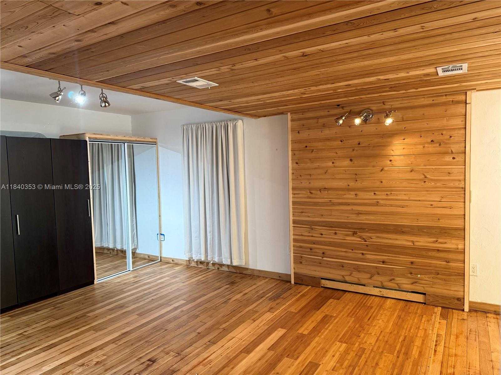 Small Image of 612 SOUTH WEST 11TH CT #612, Fort Lauderdale Number 16