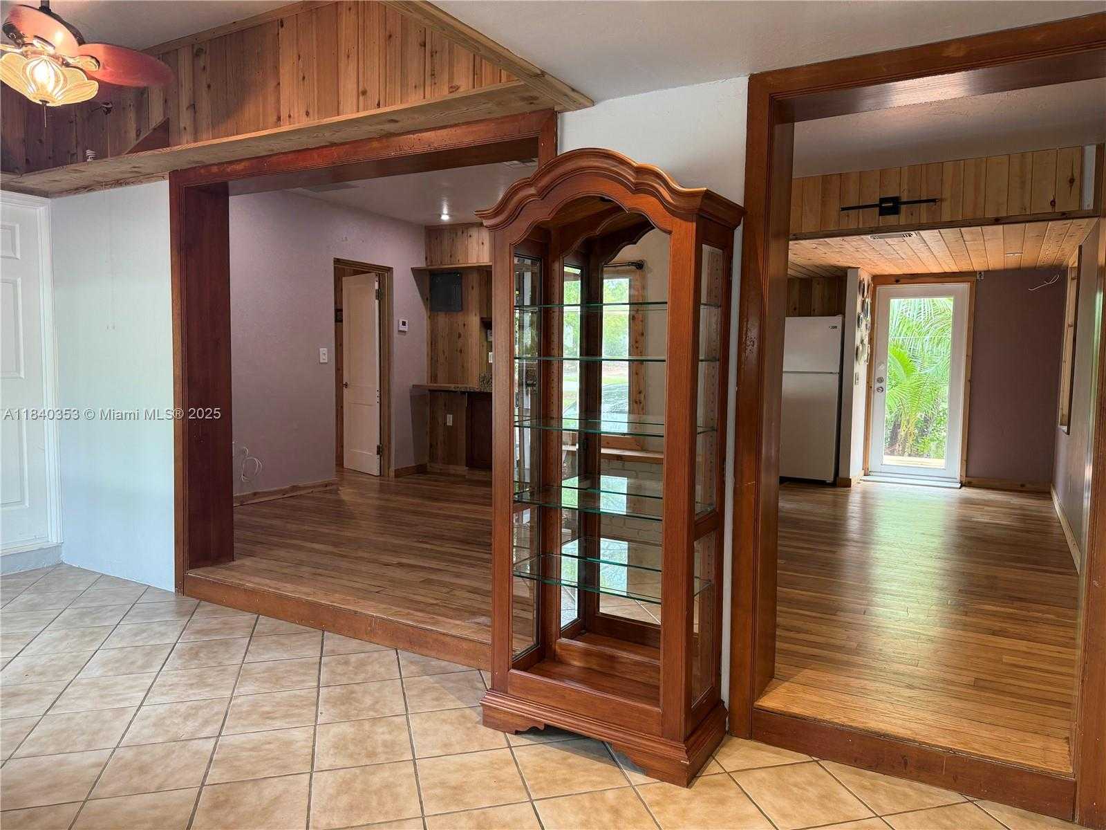 Small Image of 612 SOUTH WEST 11TH CT #612, Fort Lauderdale Number 2