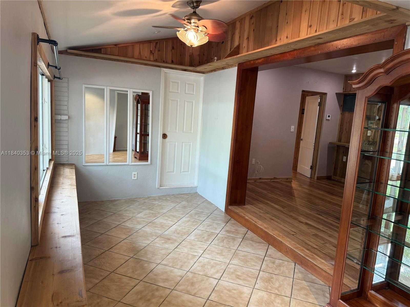Small Image of 612 SOUTH WEST 11TH CT #612, Fort Lauderdale Number 3