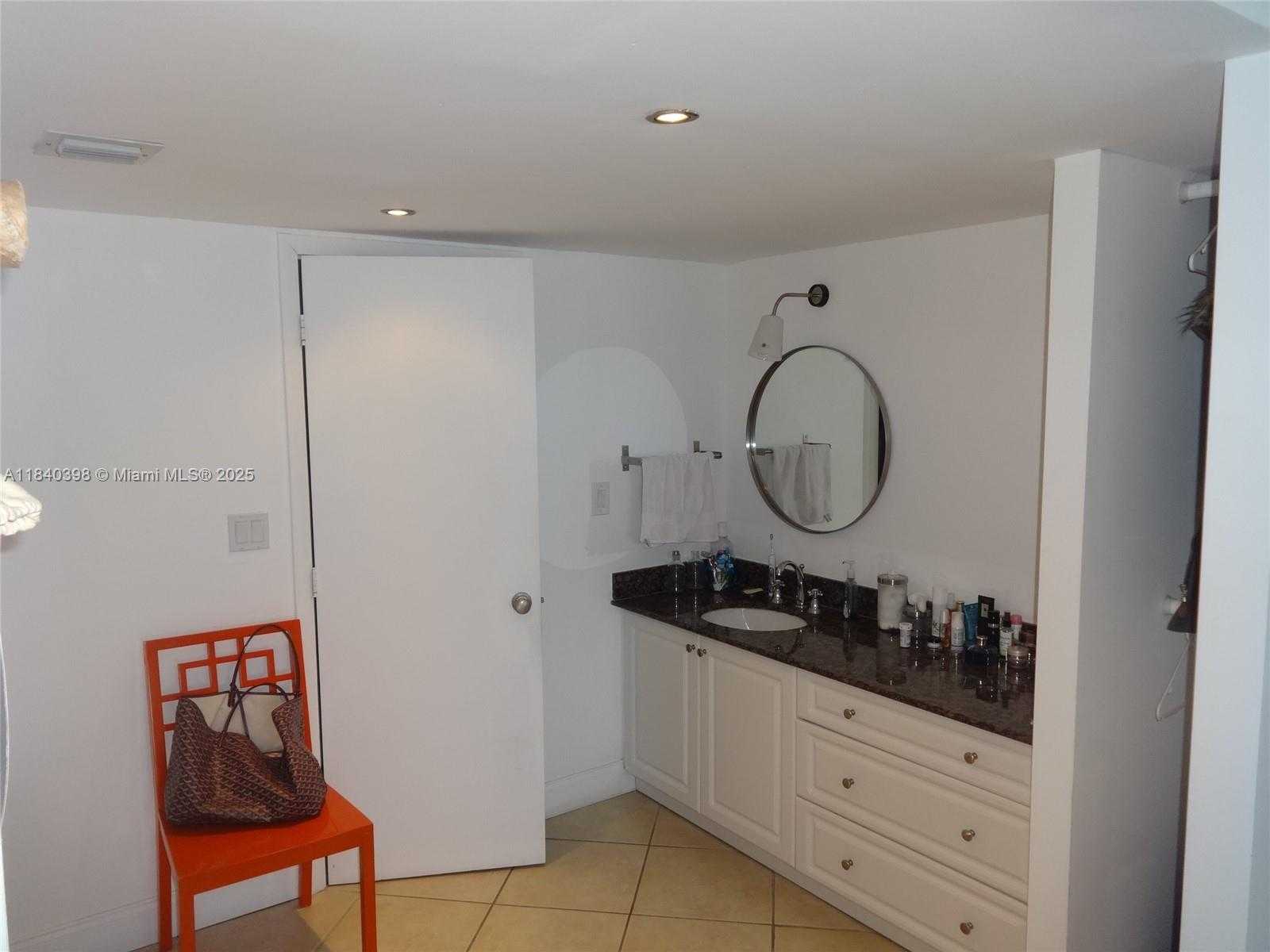 Small Image of 3475 NORTH COUNTRY CLUB DR #814, Aventura Number 12