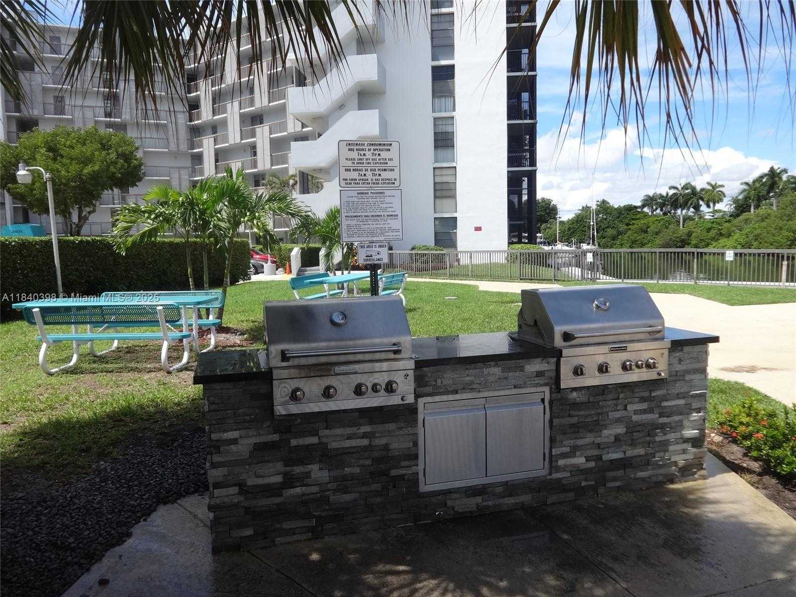Small Image of 3475 NORTH COUNTRY CLUB DR #814, Aventura Number 29