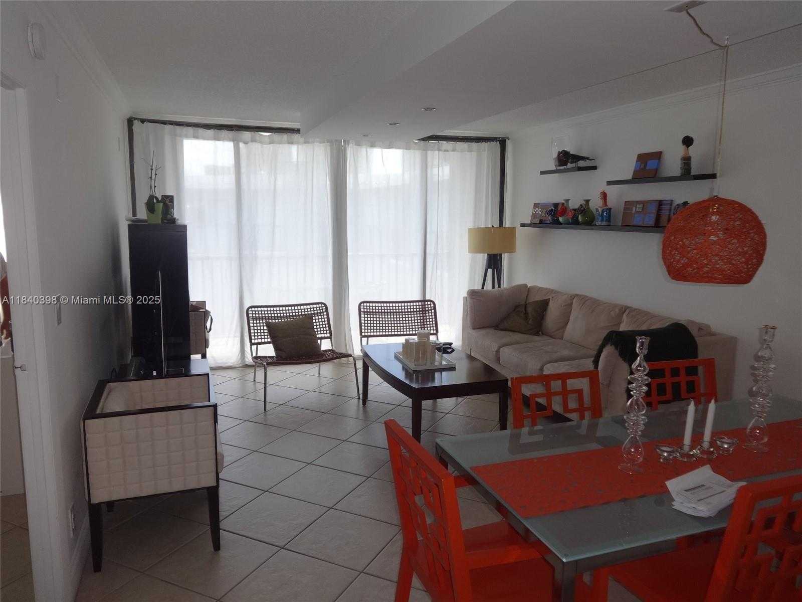 Small Image of 3475 NORTH COUNTRY CLUB DR #814, Aventura Number 7