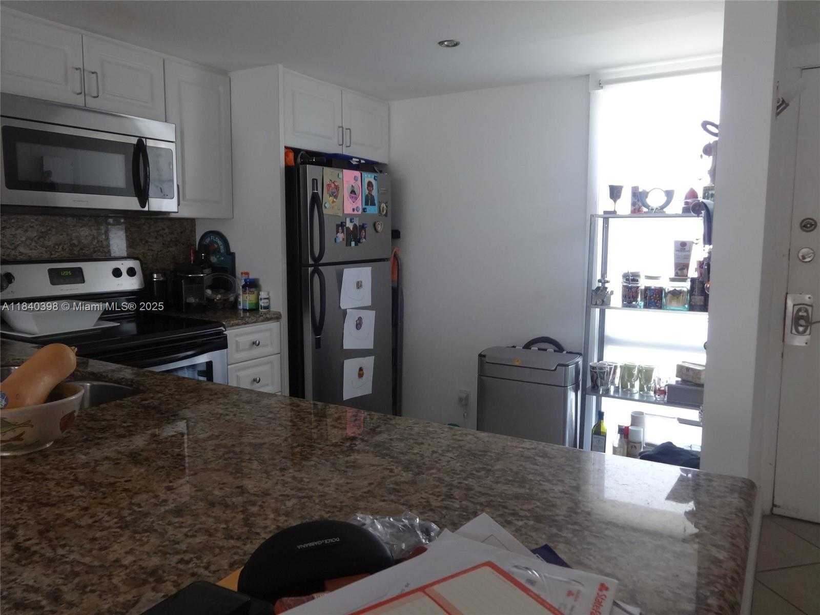 Small Image of 3475 NORTH COUNTRY CLUB DR #814, Aventura Number 9