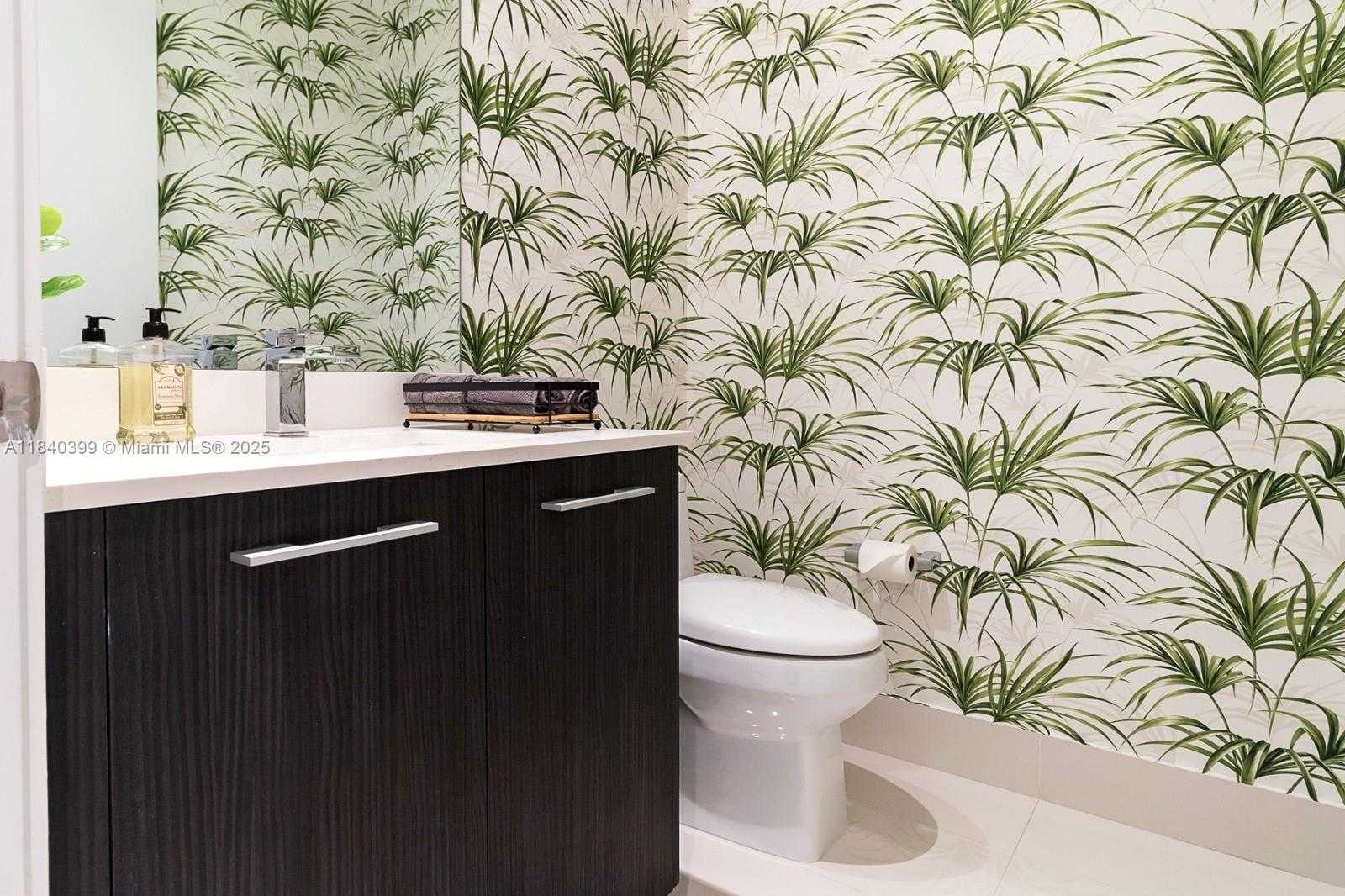 Small Image of 45 SOUTH WEST 9TH ST #4501, Miami Number 13