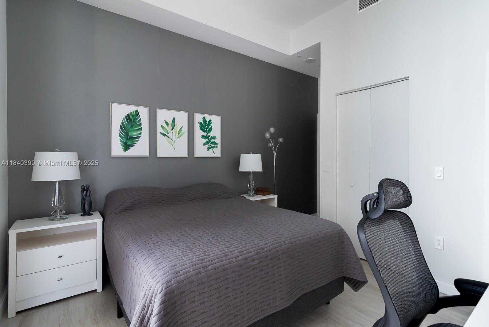 Small Image of 45 SOUTH WEST 9TH ST #4501, Miami Number 18