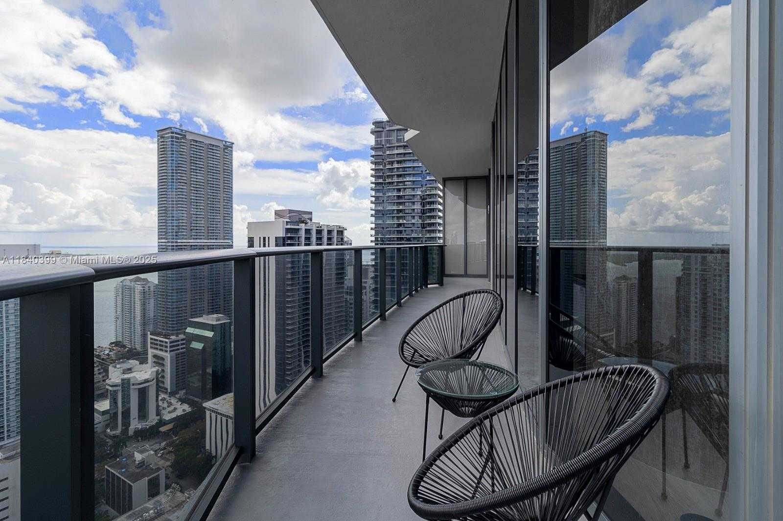 Small Image of 45 SOUTH WEST 9TH ST #4501, Miami Number 25