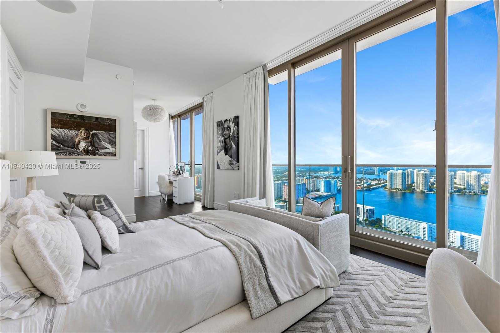 Small Image of 17901 COLLINS AVE #TS4205, Sunny Isles Beach Number 33
