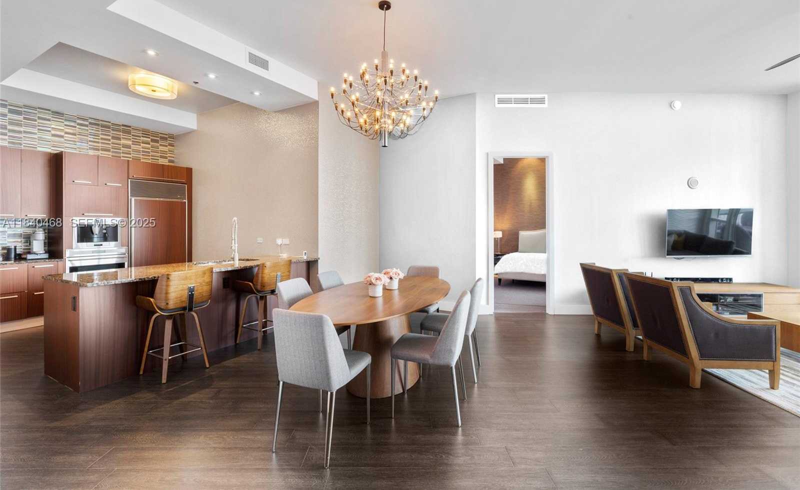 Imagen de Pequeño Objeto