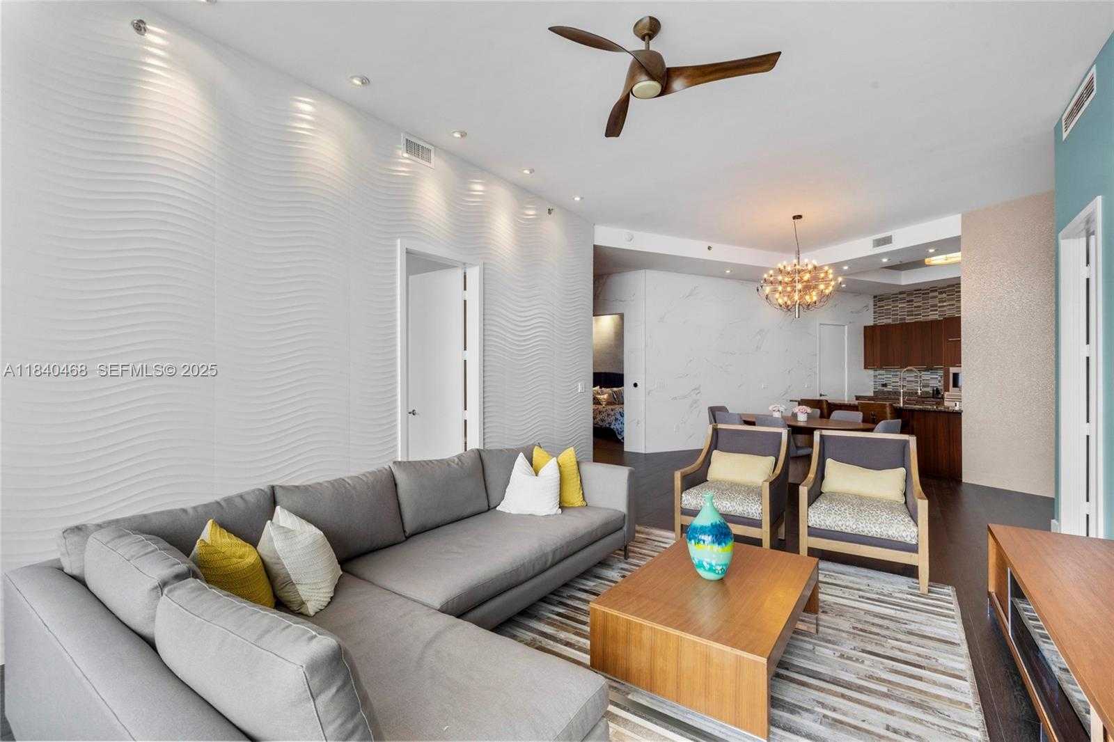 Imagen de Pequeño Objeto