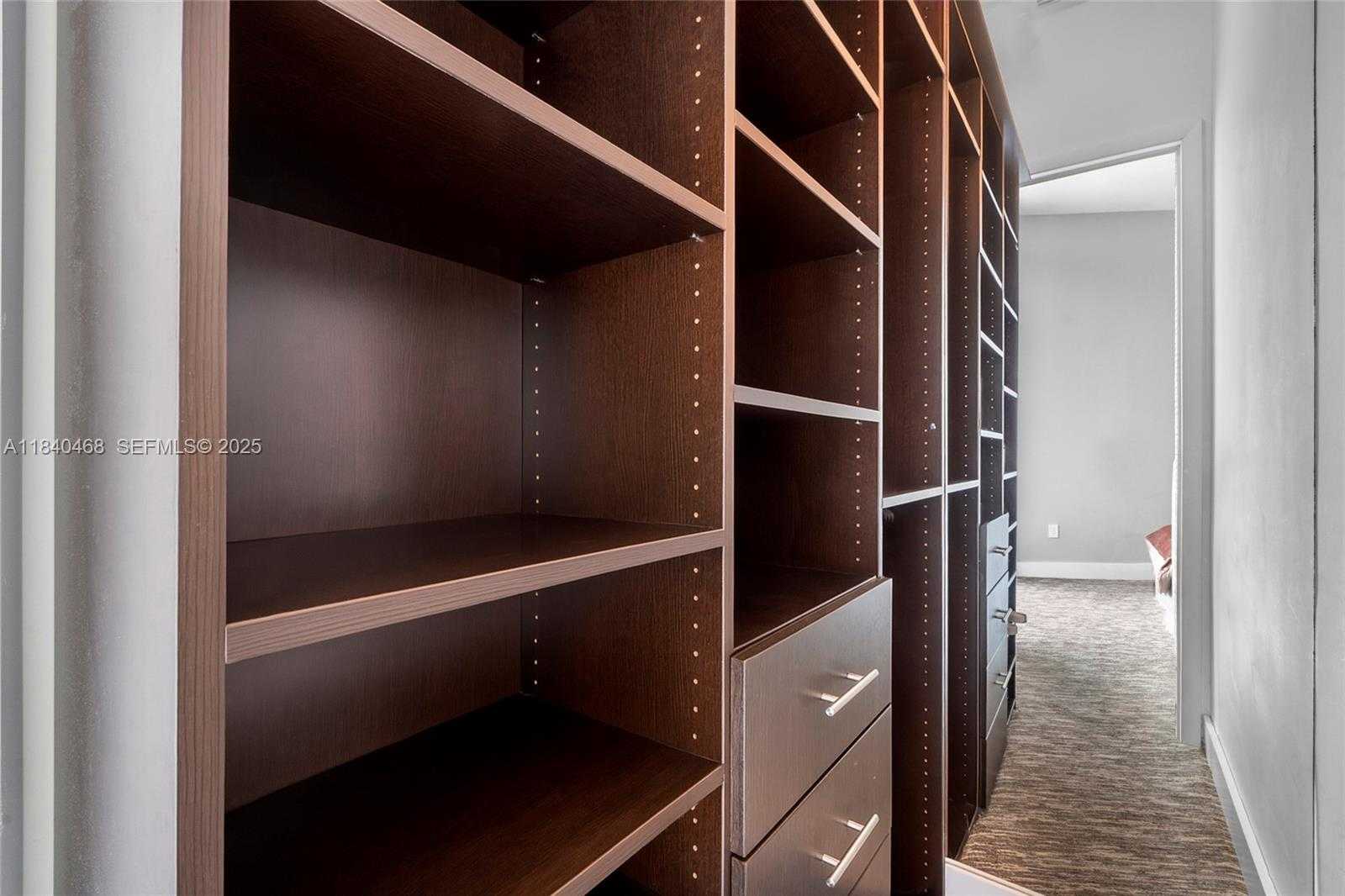 Imagen de Pequeño Objeto