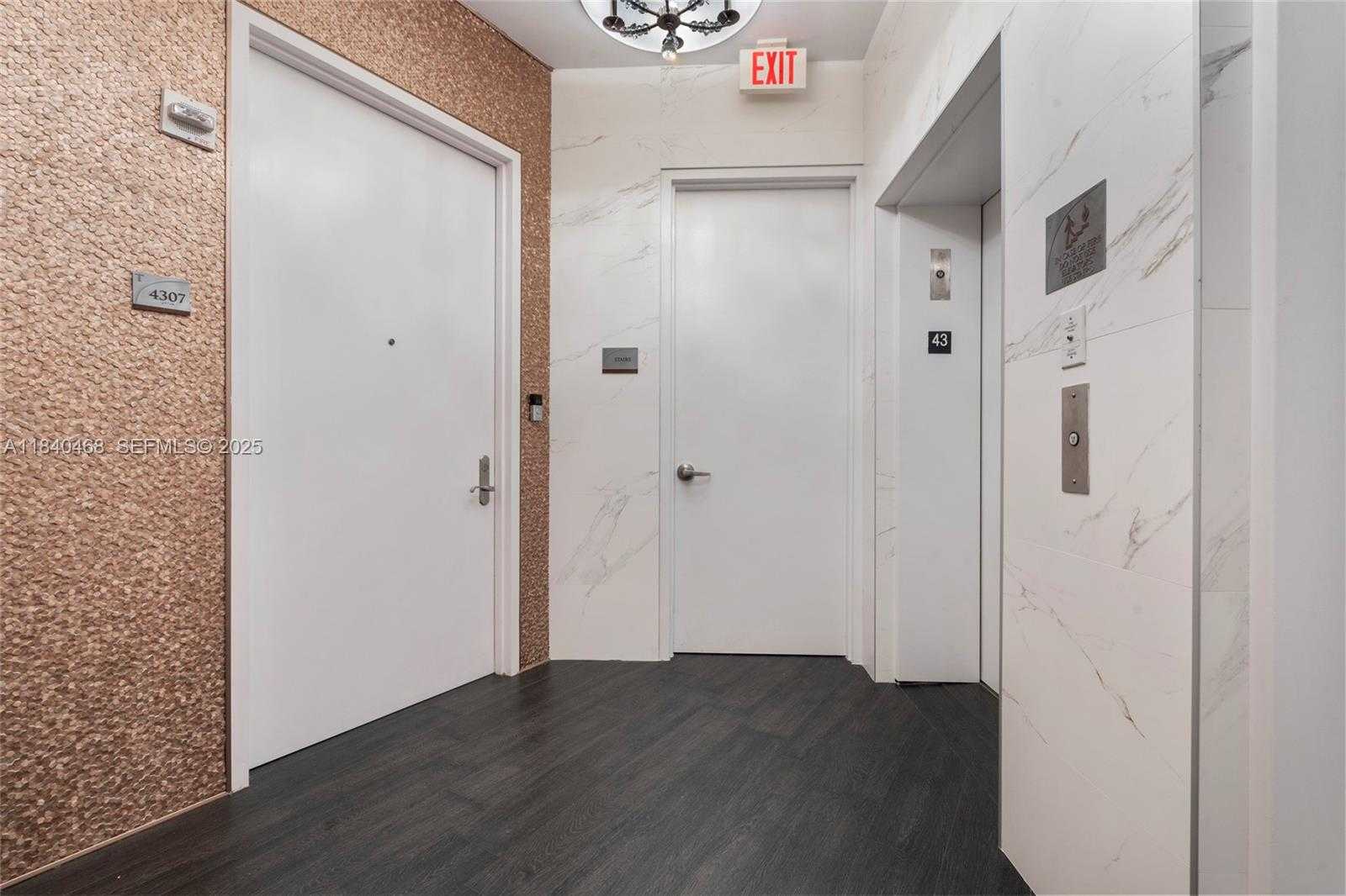 Imagen de Pequeño Objeto